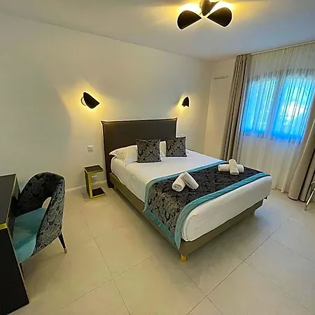 فندق Confidentiel 4*